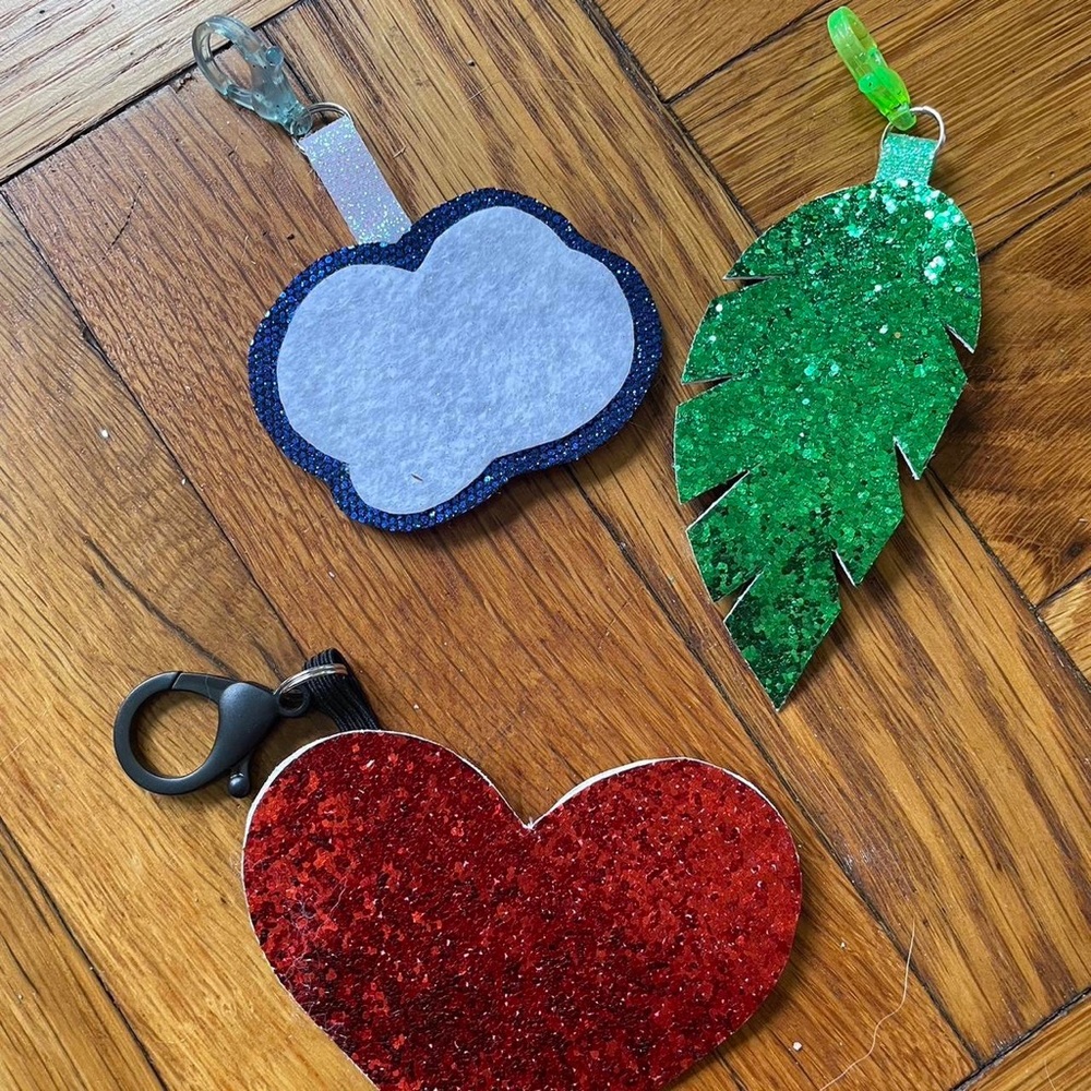 Cute Face Handmade Keychains - Picture 2 of 2